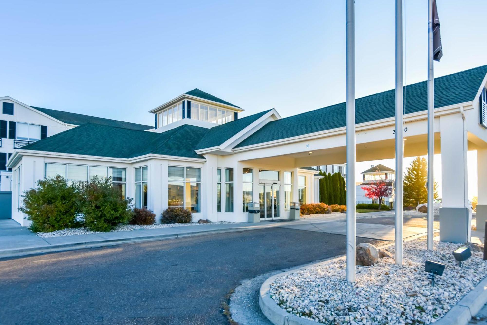 Shutters Hotel Elko Exterior photo